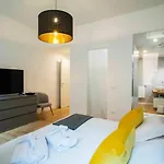 Atmosfere Luxury Apartment Charme&Relax